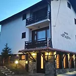 Raffe Pensión 4*